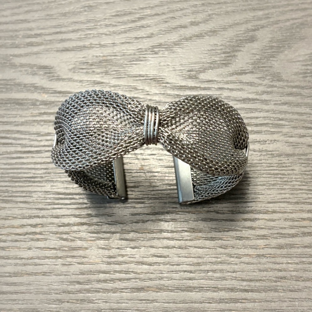 Chic Silver Mesh Bow Cuff bracelet